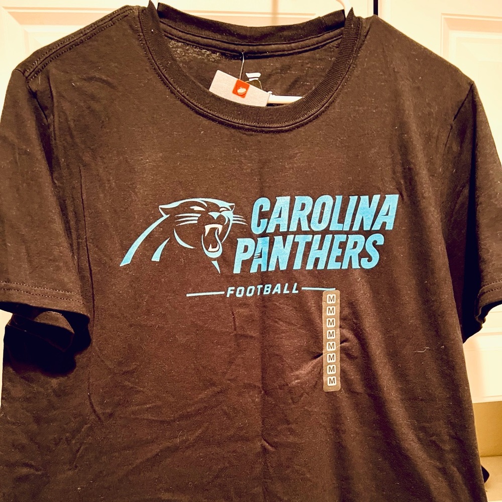 NFL Carolina Panthers T Shirt NWT Size M